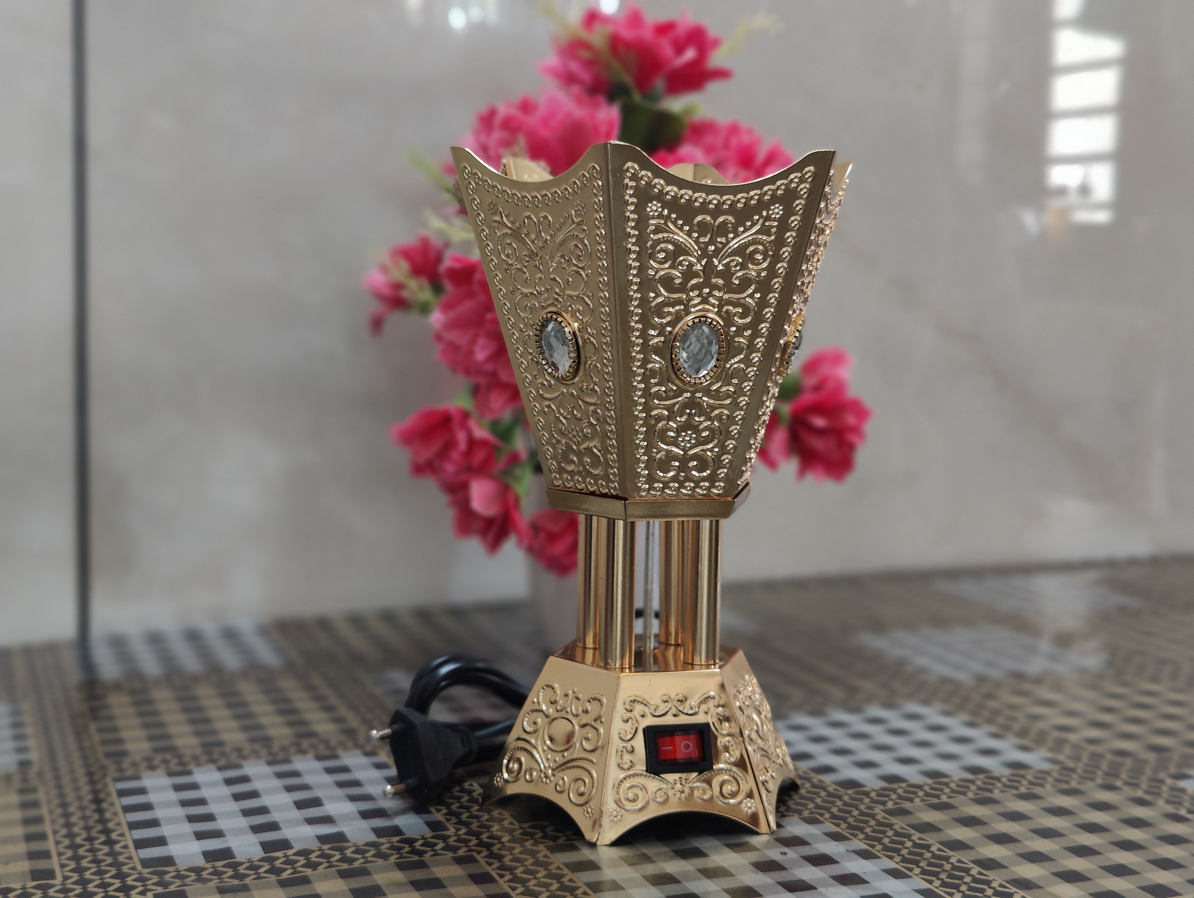 Oudh Burner